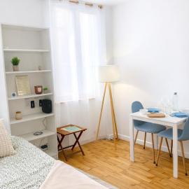 Studio Rive Royale, hotell i Viroflay