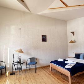 "White House Nakani" - Guesthouse near the centre, hotel in Mestia