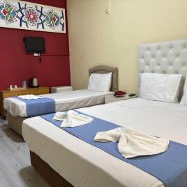 Elflora Otel, hotel a Ceyhan