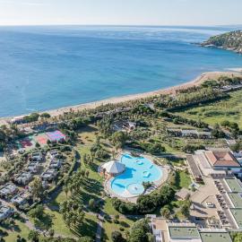 Club Esse Sunbeach, מלון בסקילצ'ה