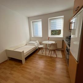 B8 - Appartement Nähe Red Bull Ring, hotel in Spielberg