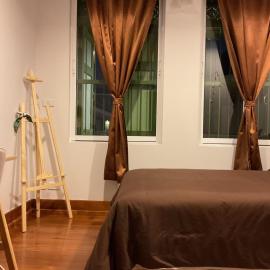 Mookda House Chinatown BKK near MRT Samyot, hotelli kohteessa Khlong San