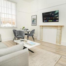 The Cheltenham Suites - Stunning 2 Bed Apartment