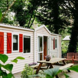 The Red Shutter Cottage, Hotel in Hattemerbroek