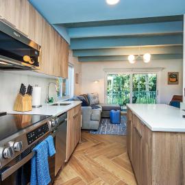 Charming Sanibel condo - Easy walk to the beach - Pool - Colony Inn 02