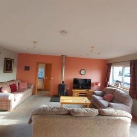 Roe Deer Cottage, hotel in Beauly