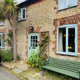 Staneve Cottage, Hotel in Docking