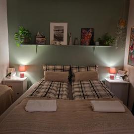 Peaceful farmroom with free sauna, wifi, parking and northern light, khách sạn ở Narvik