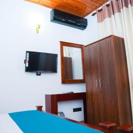 Danidu City Holiday Home