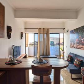 Chic studio with parking & balcony