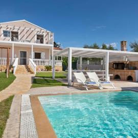 Villa Anastasis, Hotel in Halikounas