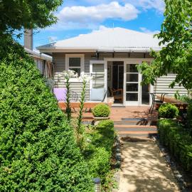 The Alchemist Retreat, Private Studio in Carterton, hotel u gradu Carterton
