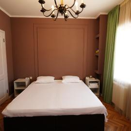 Hotel Maisis Ezo