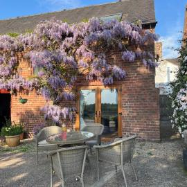 Highfields Farm B&B, hotelli kohteessa Stone