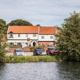 Wayford Bridge Inn Hotel, hotel u gradu Stalam