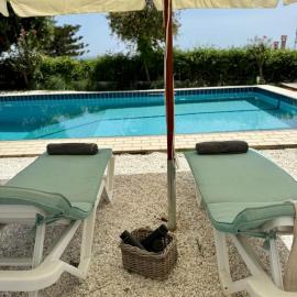 ART BLUE Residence - Pool Access Apartment – hotel w mieście Aghia Marina