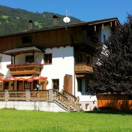 Landhaus Sabine, hotel in Zellberg