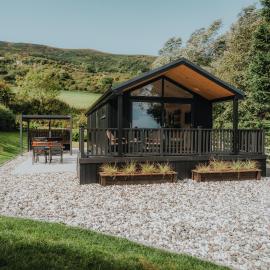 Briarfield Farm Stays - Coillte Cabin, hotel a Glenarm