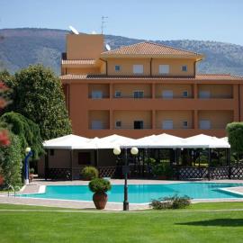 Sunny Palace Hotel Restaurant, hotel di Prossedi