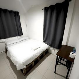 zNap Khaosan - สแนป ข้าวสาร รามบุตรี, hotel in Bang Bua Thong Railway Station