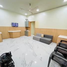 Entire Bungalow Maximum Six Occupancy, hotell sihtkohas Solapur