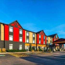 Quality Inn & Suites, отель в городе Petawawa