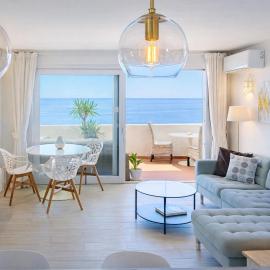 Bliss Luz Horizon - Panoramic Sea View - 50m to Beach - Central Praia da Luz - Walk distance to Everywhere