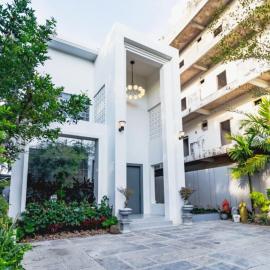 YUSETH Private Villa, hotel a Phumĭ Ta Phŭl