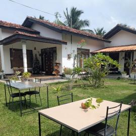 Aiden Homestay, hotel v destinácii Pasikuda