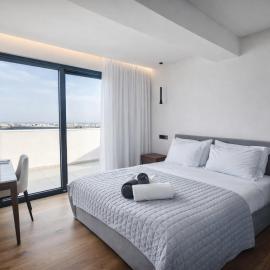 Sky Suites Nicosia, hotelli kohteessa Strovolos