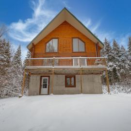 Chalet Wapiti for 16 Guests, 7 min to SPA, Skiing