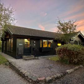 Hyggeby Lodge, Yanwath, with garden & wood burning stove, 10 minutes to Ullswater, Hotel in Tirril