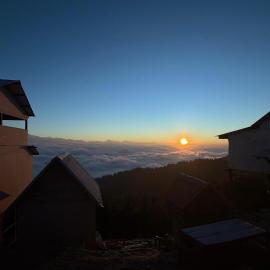Sunya Sailung Eco - Resort: Dolakhā şehrinde bir otel