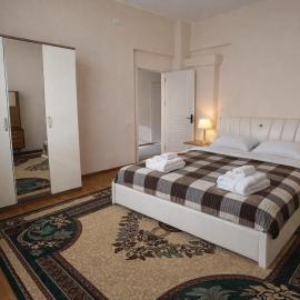 5 minute from Airport Baku, hotel u gradu Bina