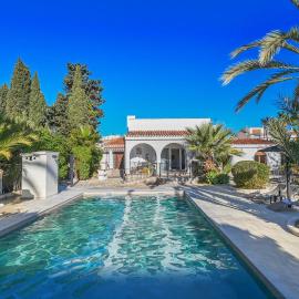 Villa La Font with pool and bbq