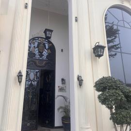 1 kanal entire portion s 1 BR 2BR 4BR as per ur need 3 min Dha Raya 5 min Airport & Dolmen Mall peaceful home, hotel u gradu Lahore