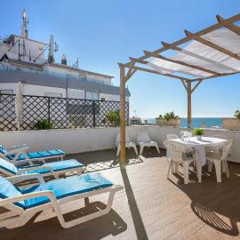 Joguida Próximo da Praia, hotel in Armação de Pêra