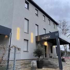 Gästehaus Falken、ヘッヒンゲンのホテル