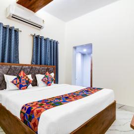 FabHotel Adhiraj Inn