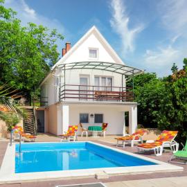Holiday Home Annemarie by Interhome
