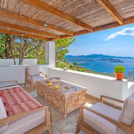 Villa Cleio where the sea meets absolute calm