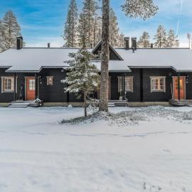 Holiday Home Aurinko-saga by Interhome, hotel in Ylläsjärvi