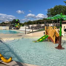 Ludocamping, hotel sa Lussas