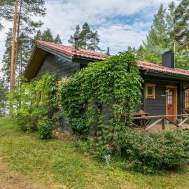 Holiday Home Metsä-iivari by Interhome, hotel Piispala városában