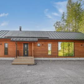 Holiday Home Villa rantakoivikko by Interhome, hotel u gradu 'Karvia'