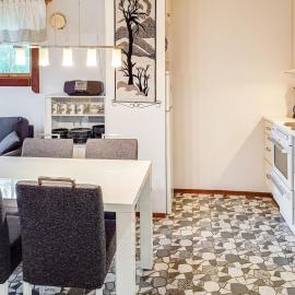 Holiday Home Mukalilla- paritalo sis loppusiivouksen by Interhome, hotel i Hyrynsalmi