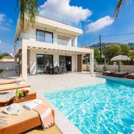 Villa Infinity Ena