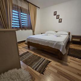 Cazare la fermă, Hotel in Galeşu