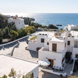 Christine Beachside Villa Pefkos, ξενοδοχείο στους Πεύκους Ρόδου