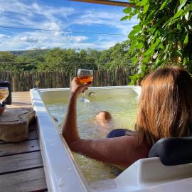 Chalé Makar - Hidromassagem aquecida e vista para as montanhas, Hotel in Serra do Cipo
